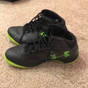 Under Armour Shoes Size 11
